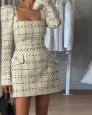 Vestido estampado manga comprida Gola Quadrada